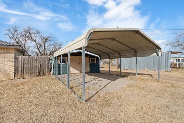 $185,000 | 1108 Hawley Street, Clarendon, TX 79226