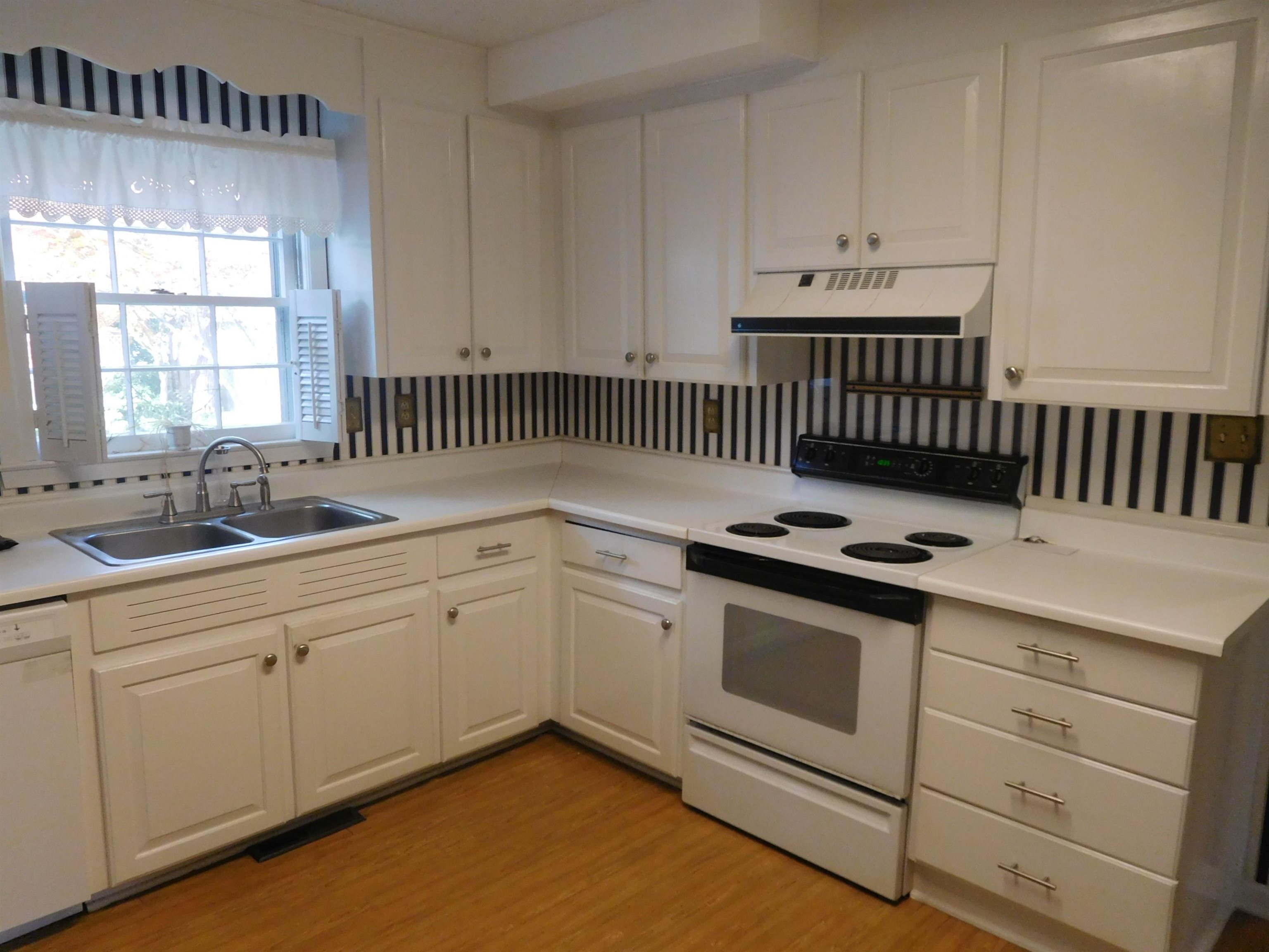 113 Brittany Road Gaffney, SC 29341 - Photo 8 of 20