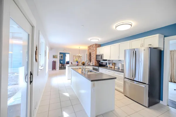 $319,900 | 507 West 11th Street, Morris, MN 56267