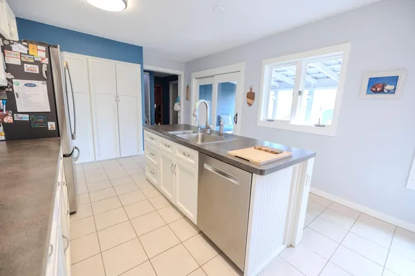 $319,900 | 507 West 11th Street, Morris, MN 56267