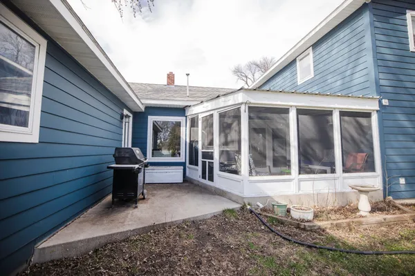 $319,900 | 507 West 11th Street, Morris, MN 56267