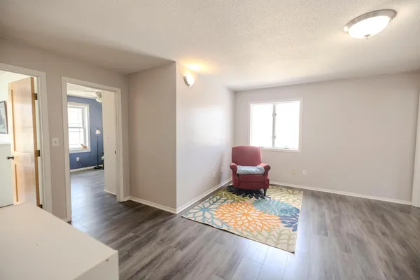 $319,900 | 507 West 11th Street, Morris, MN 56267