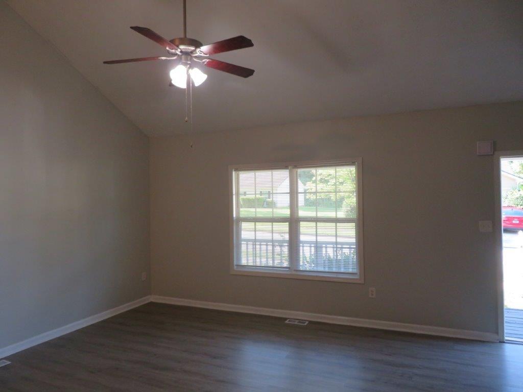 545 Bridgeport Place Monroe, GA 30655 - Photo 2 of 24