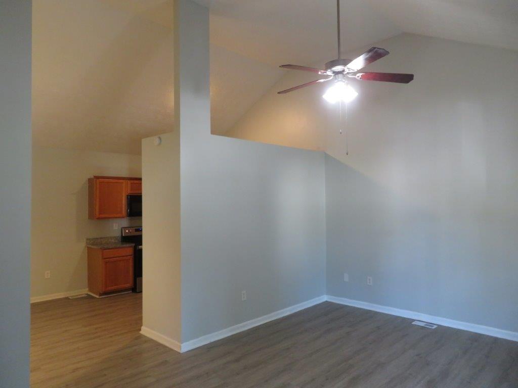 545 Bridgeport Place Monroe, GA 30655 - Photo 4 of 24