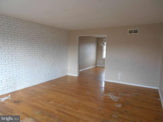 2102 Graythorn Road Middle River, MD 21220 - Photo 2 of 18 a view of empty room