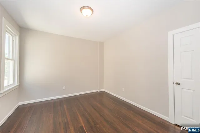 $799,000 | 134 Knapp Avenue, Clifton, NJ 07011