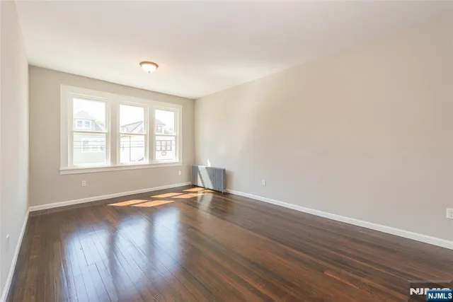 $799,000 | 134 Knapp Avenue, Clifton, NJ 07011