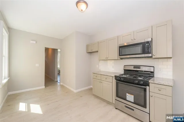 $799,000 | 134 Knapp Avenue, Clifton, NJ 07011