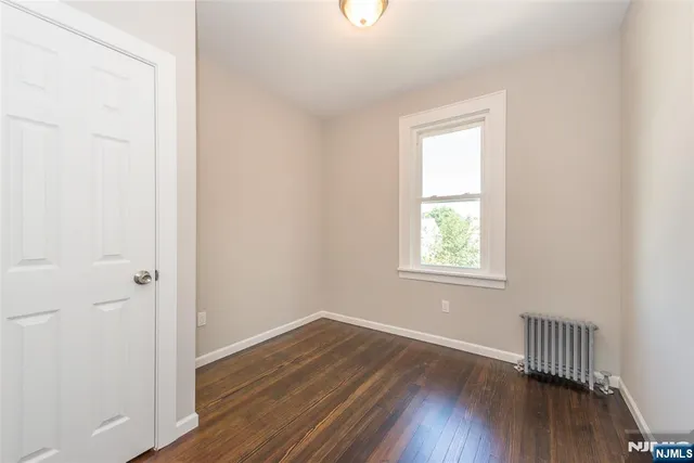 $799,000 | 134 Knapp Avenue, Clifton, NJ 07011