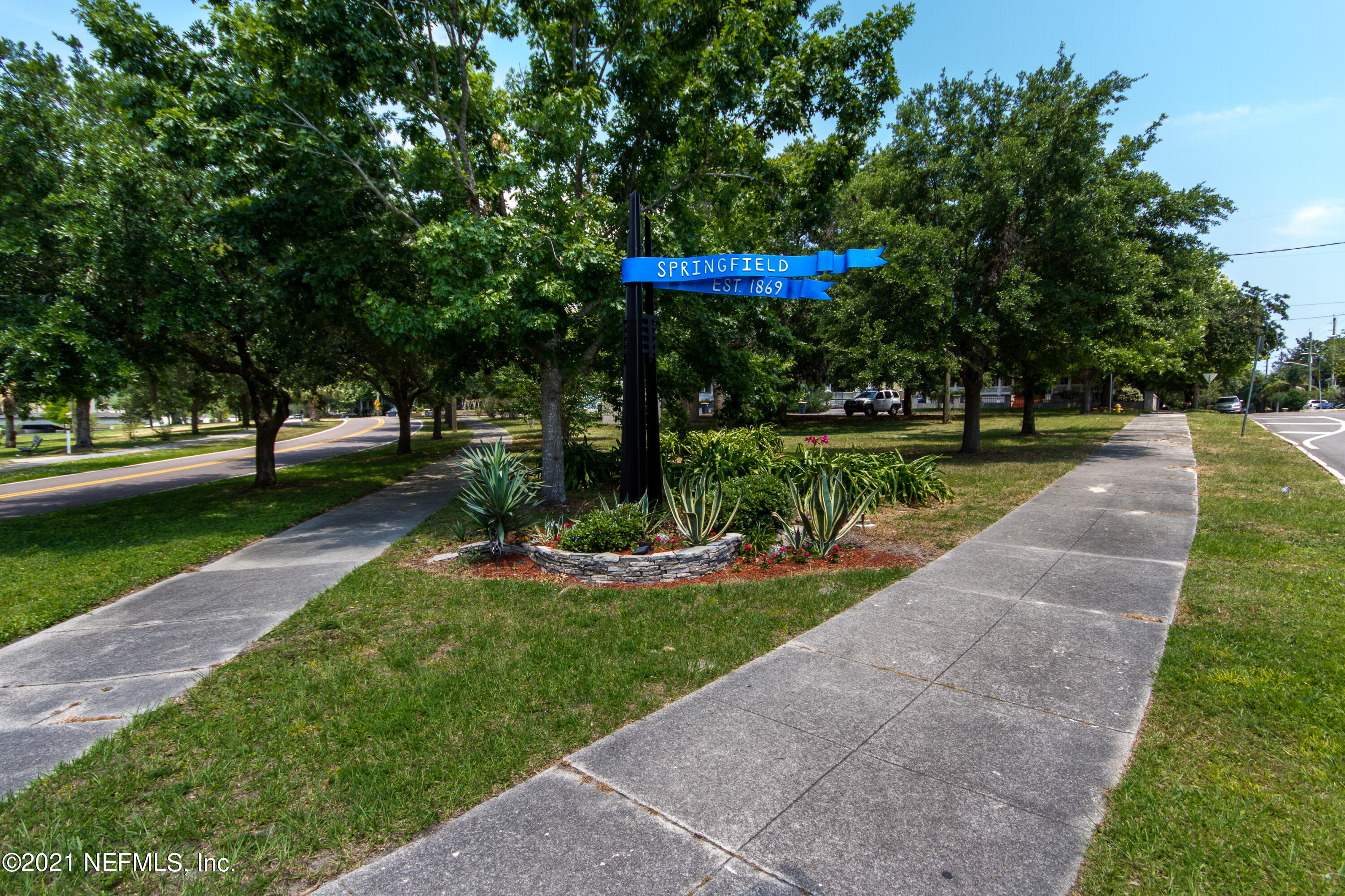 1532 Perry Street Jacksonville, FL 32206 - Photo 56 of 58 a view of a park with plants and trees