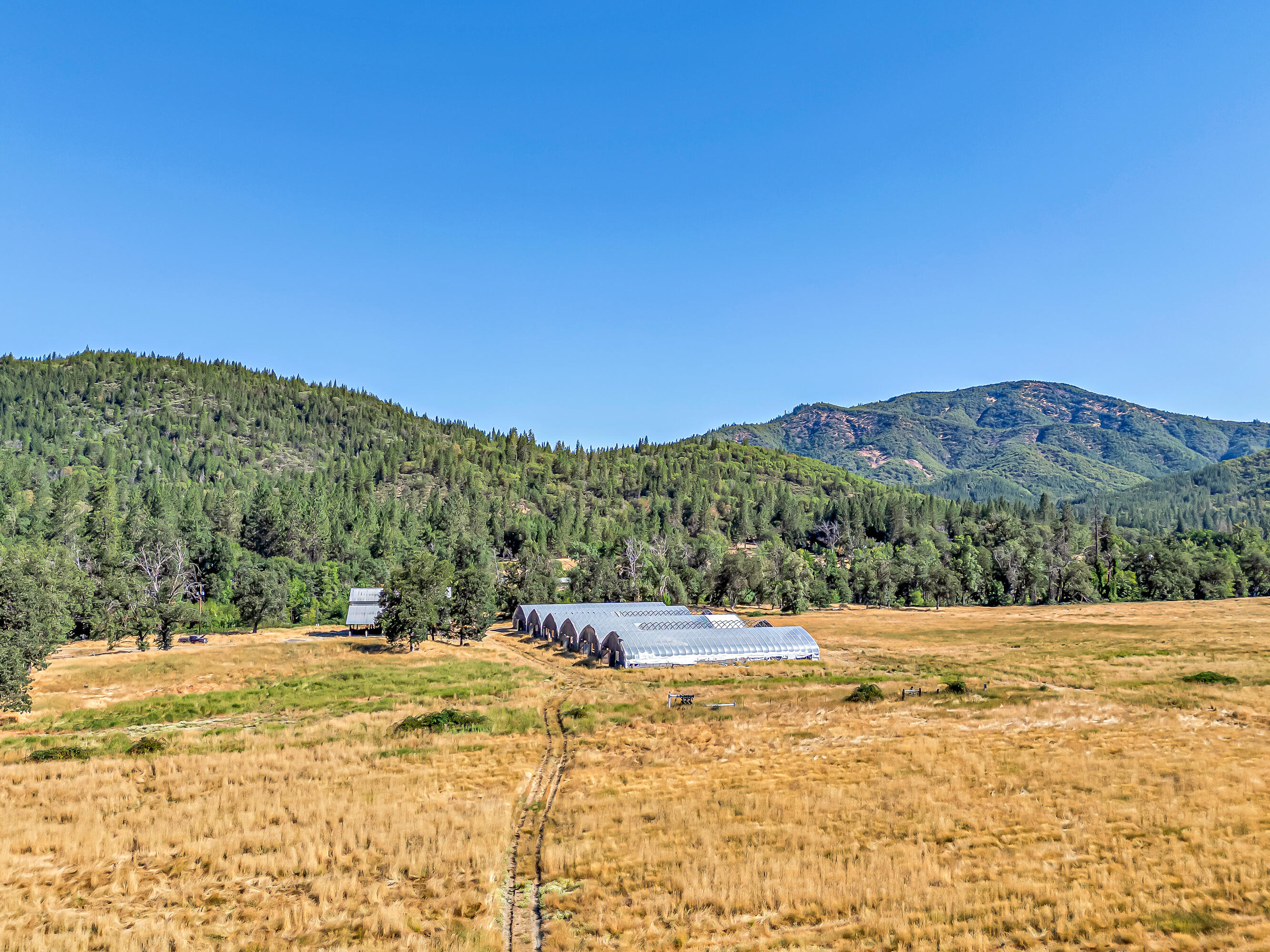 9820 East Evans Creek Road Rogue River, OR 97537 - Photo 44 of 58 DJI_20250722095003_0043_D