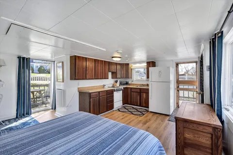 $2,492,000 | 232 Robbins Hill Road, Brewster, MA 02631