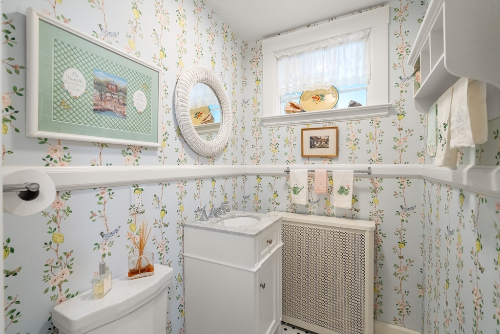 47 Bemis Road Dedham, MA 02026 - Photo 18 of 38