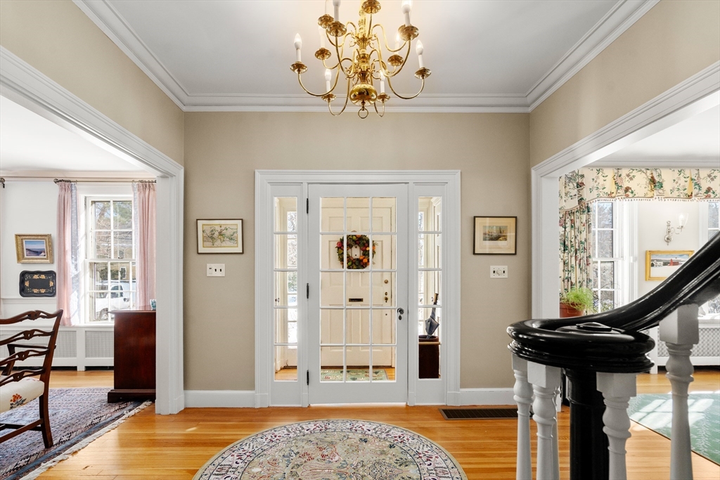 47 Bemis Road Dedham, MA 02026 - Photo 4 of 38