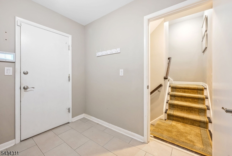 27 Moran Road West Orange, NJ 07052 - Photo 25 of 42