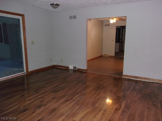 5927 Gibbs Road Andover, OH 44003 - Photo 4 of 12 Gallery Image 4