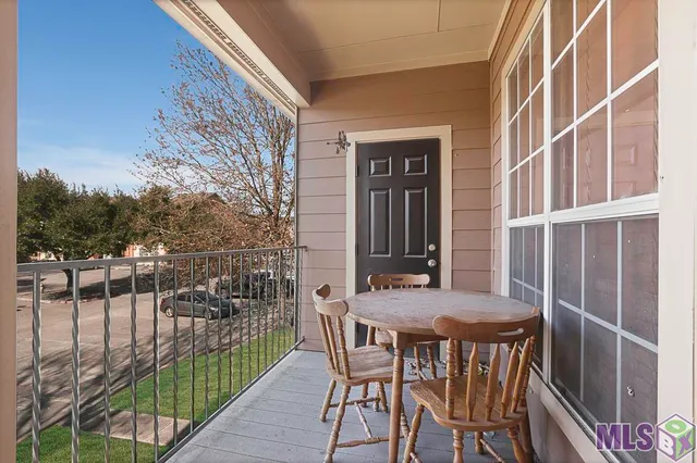 $214,000 | 710 East Boyd Drive, Unit 1604, Baton Rouge, LA 70808