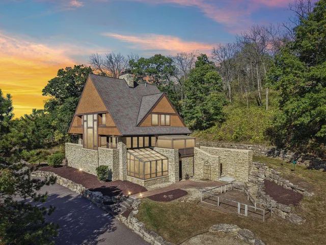 $1,950,000 | 5210 County Rd C, Spring Green, WI 53588