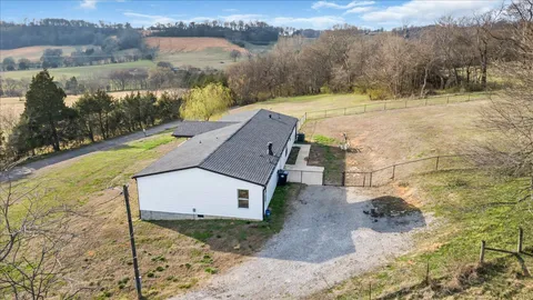 $305,000 | 2096 Coleman Road, Cornersville, TN 37047
