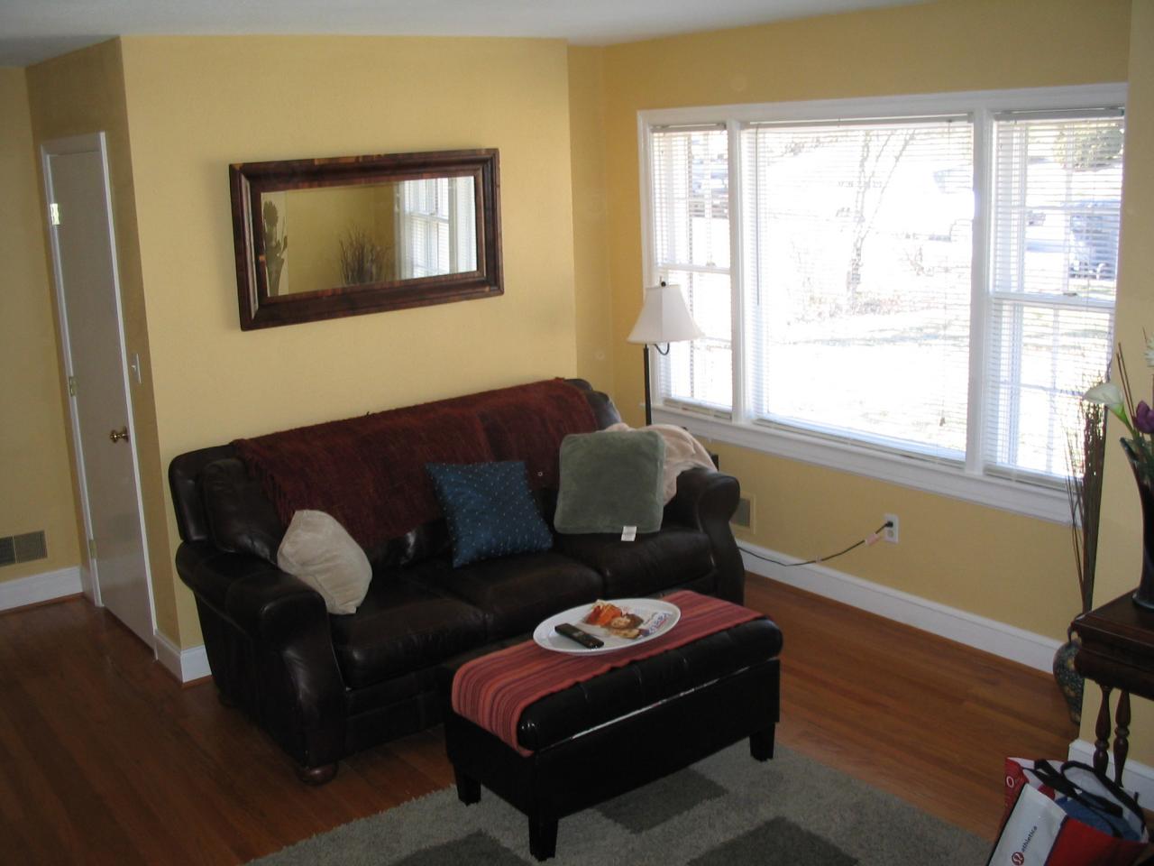 2440 Lofton Road Southwest Roanoke, VA 24015 - Photo 8 of 8 Living Room