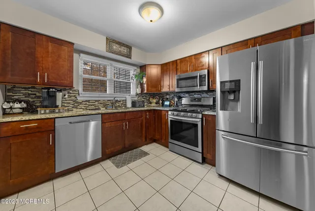 $475,000 | 46 Parsler Place, Unit 46, Fords, NJ 08863