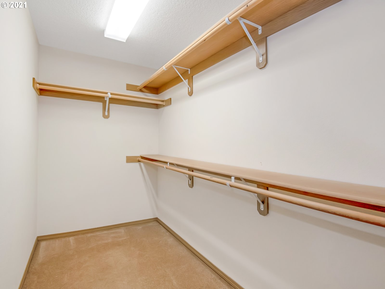 3587 Southwest 25th Street Gresham, OR 97080 - Photo 22 of 29 Gallery Image 22