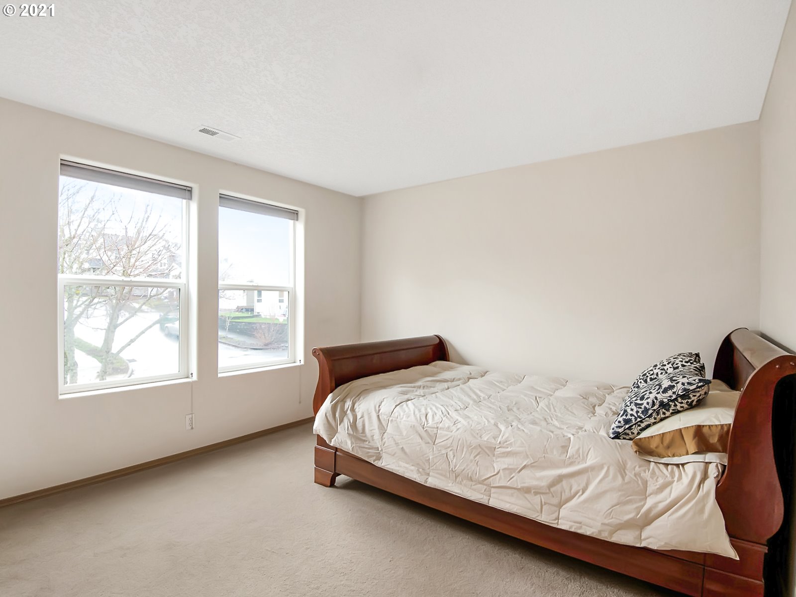 3587 Southwest 25th Street Gresham, OR 97080 - Photo 23 of 29 Gallery Image 23