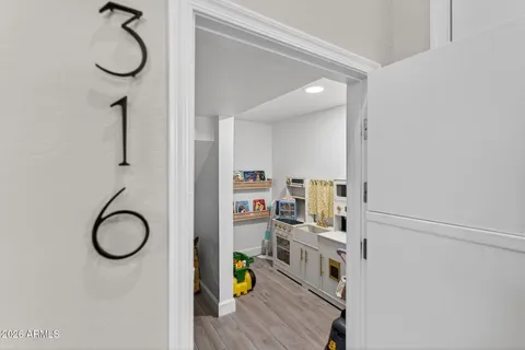 $1,150,000 | 21931 North 62nd Street, Phoenix, AZ 85054