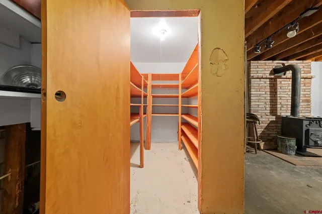 a view of walk in closet