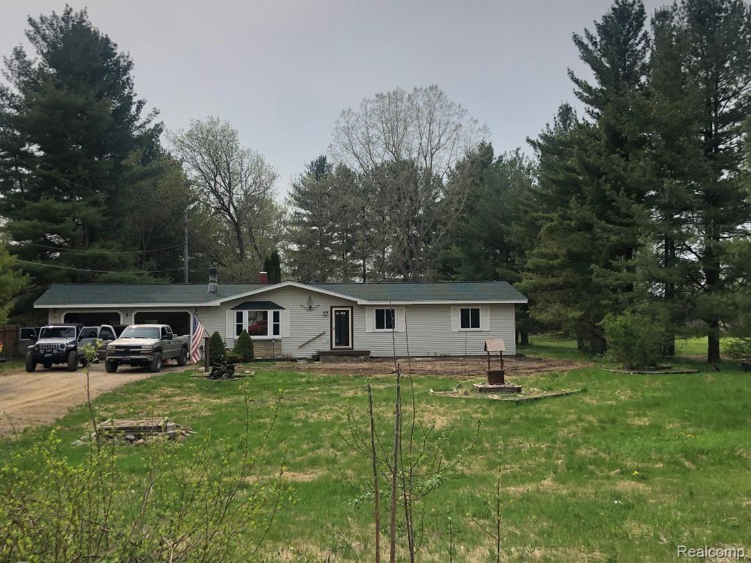 4102 Calkins Road Dryden, MI 48428 - Photo 1 of 9 9.jpg