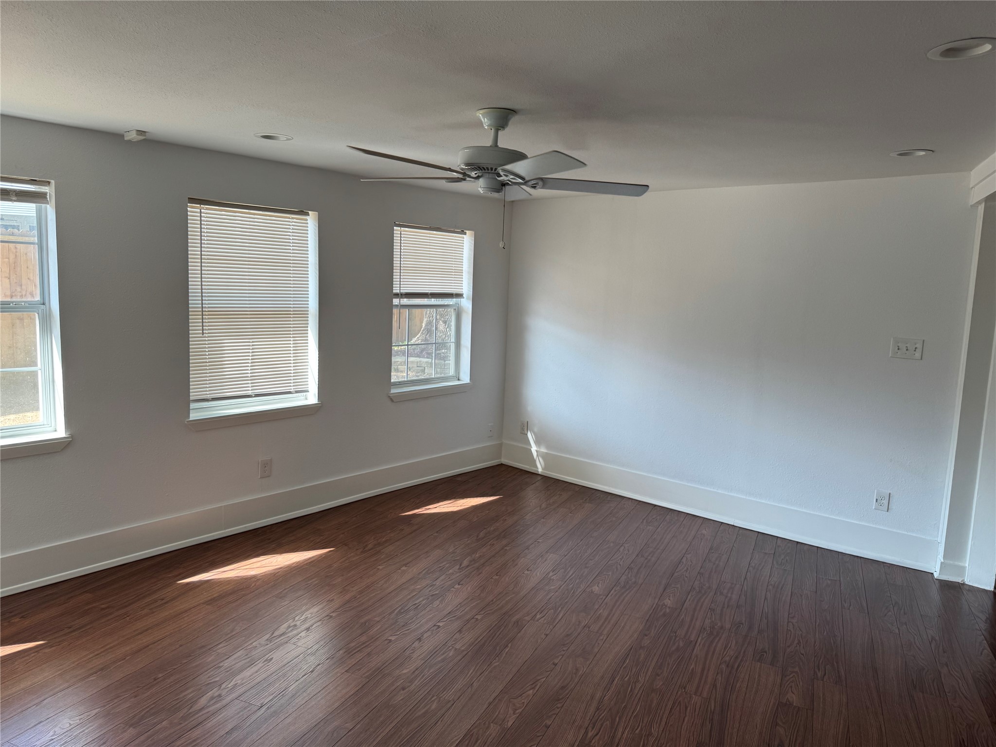 6944 Burgess Street Houston, TX 77021 - Photo 9 of 12
