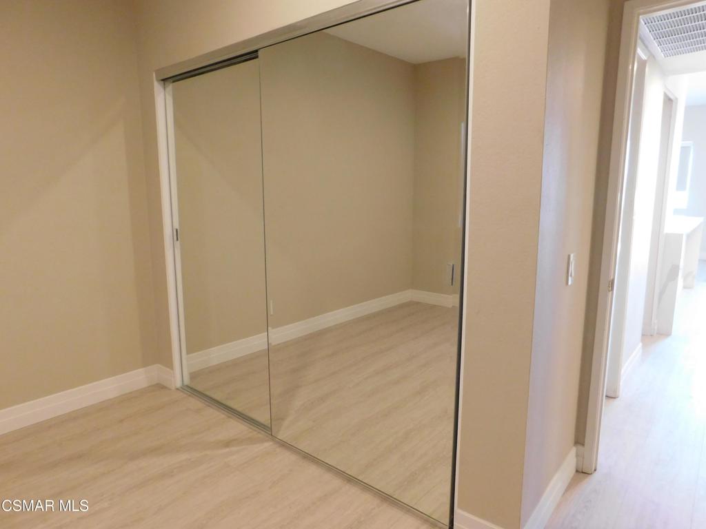 116 Maegan Place, Unit 11 Thousand Oaks, CA 91362 - Photo 30 of 35 a view of an empty room