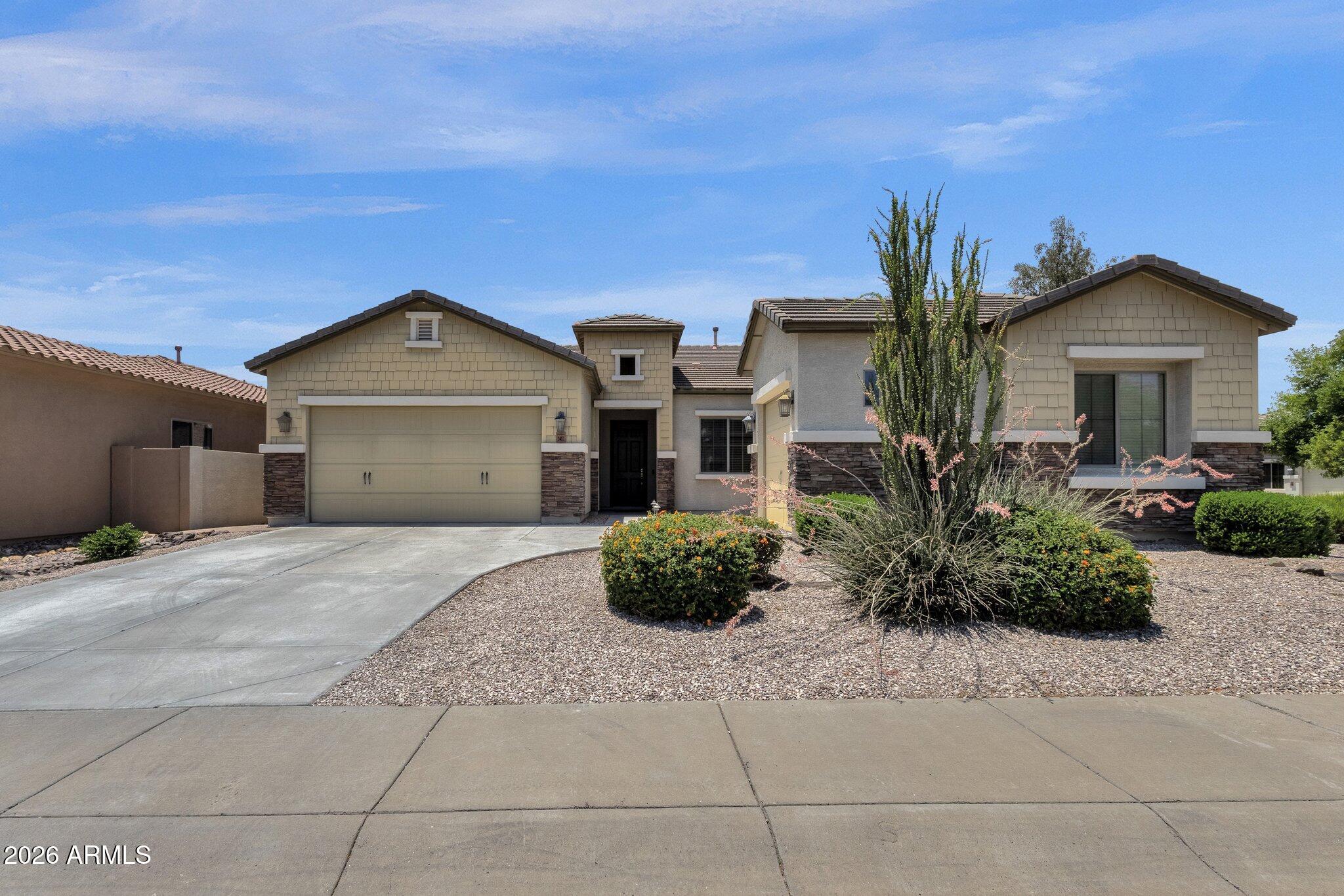 2403 East Robb Lane Phoenix, AZ 85024 - Photo 2 of 40