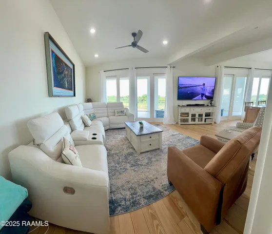 $799,000 | 387 Admiral Craik Drive, Grand Isle, LA 70358