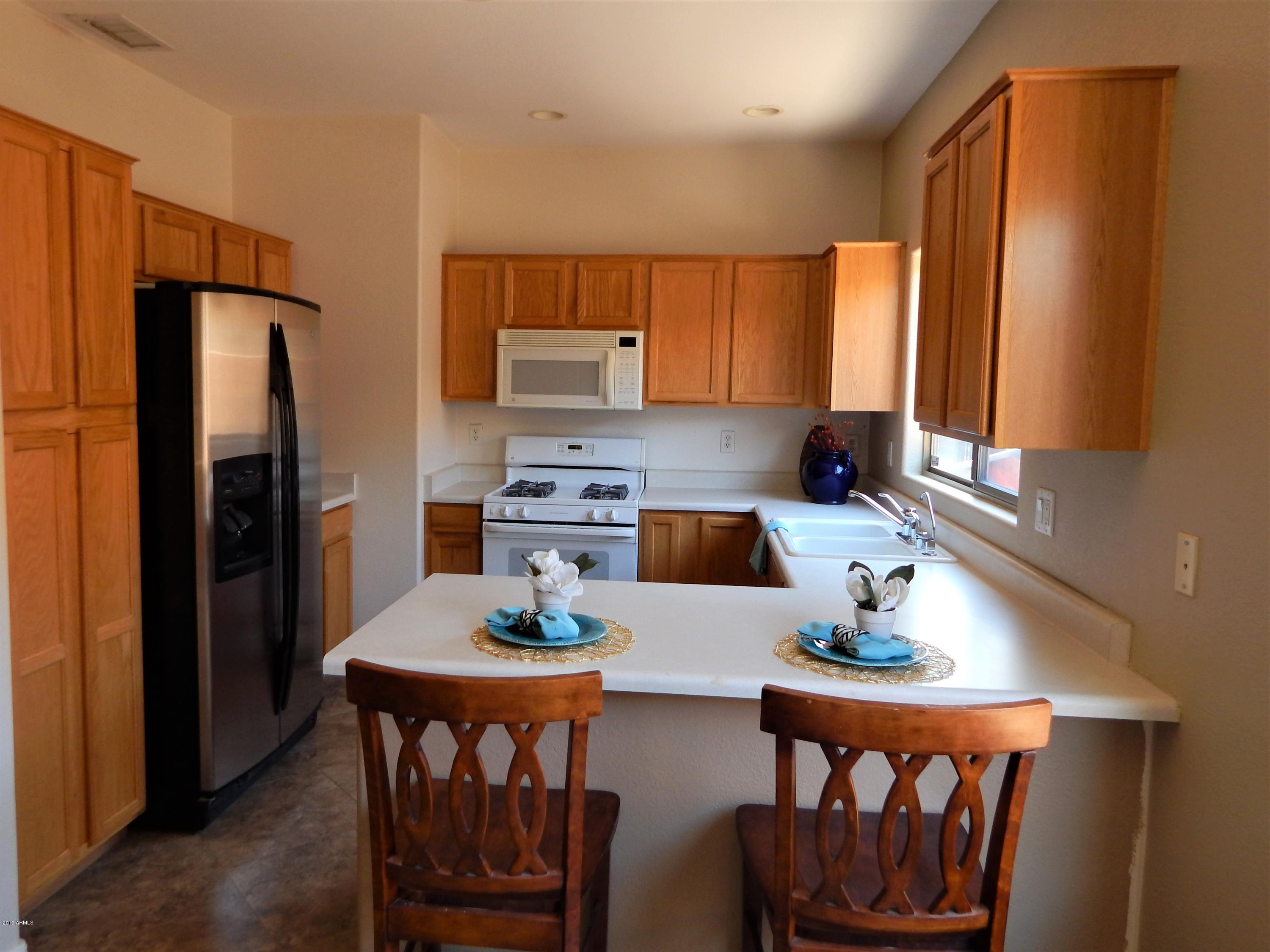 4008 East Ironhorse Road Gilbert, AZ 85297 - Photo 4 of 23 Kitchen