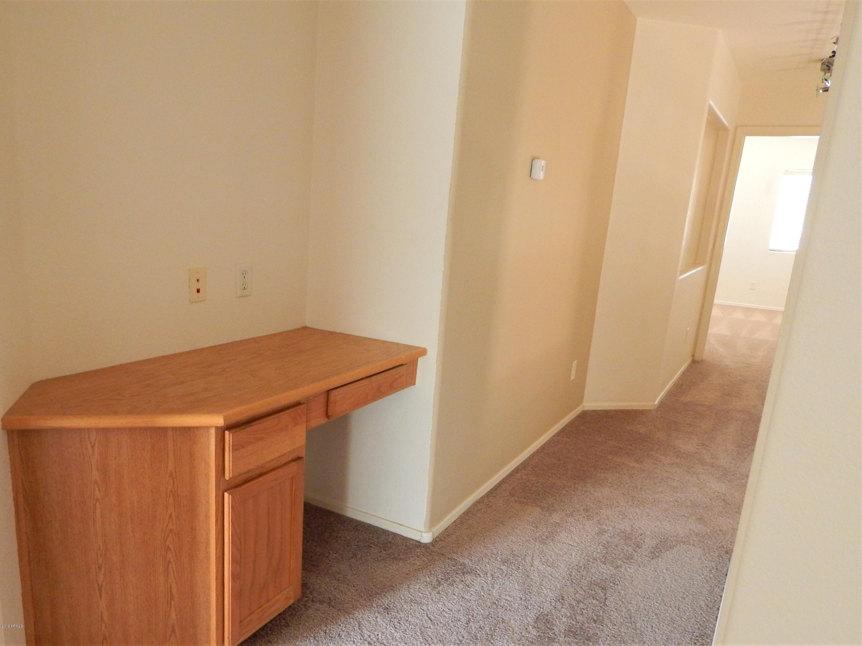 4008 East Ironhorse Road Gilbert, AZ 85297 - Photo 9 of 23 Upstairs Desk Area