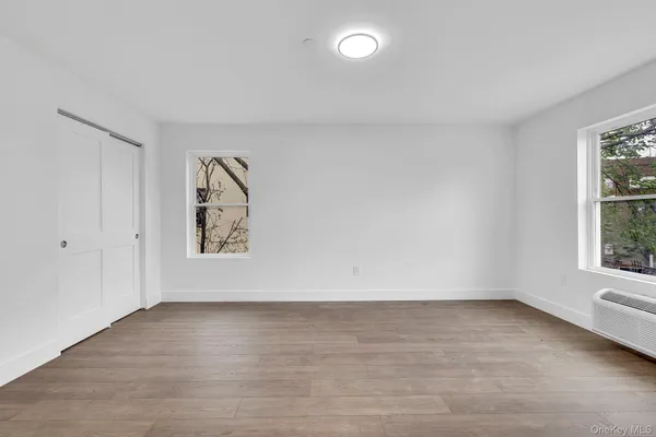 $3,300 | 74 Broadway, Unit 2C, Freeport, NY 11520