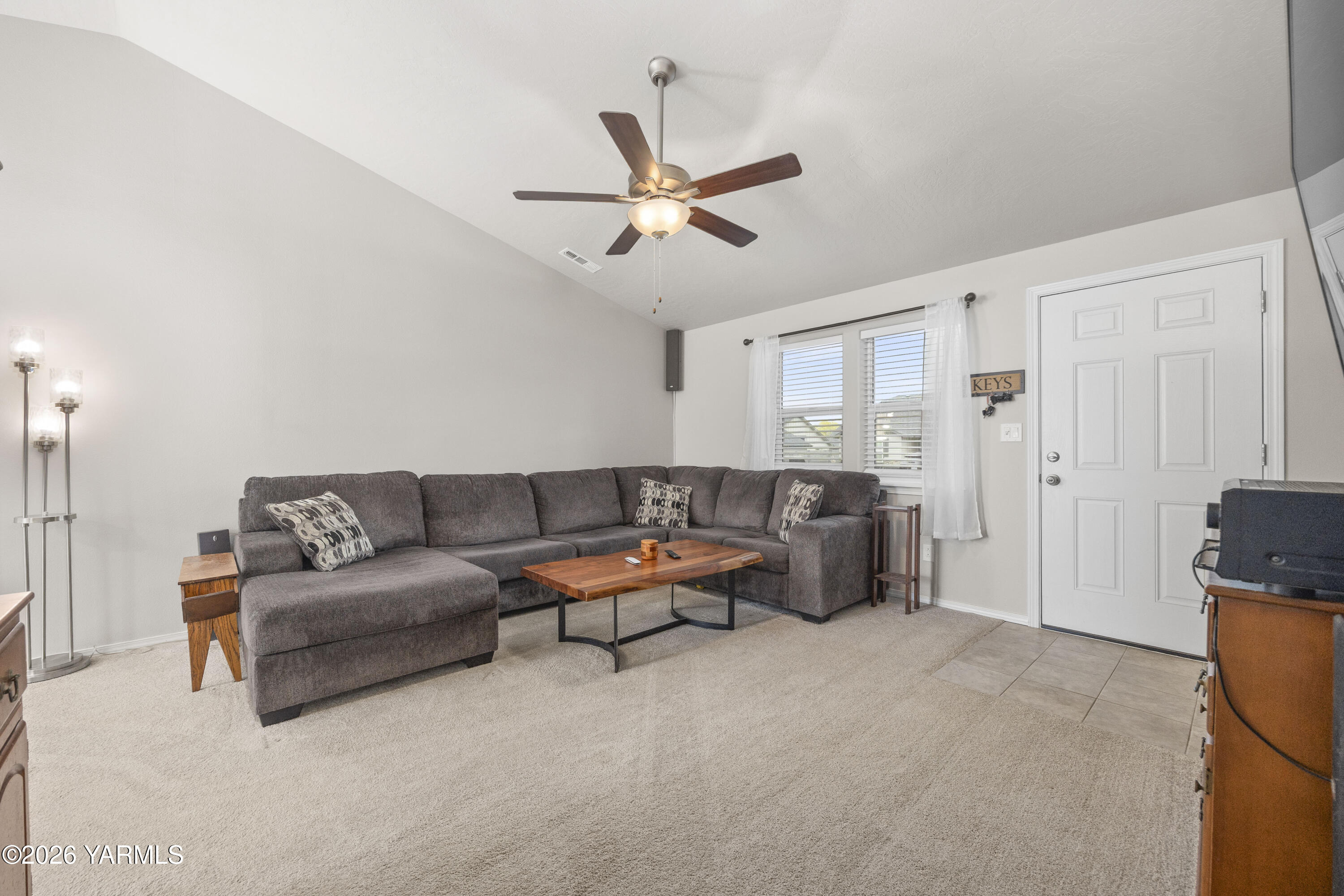 112 Bitters Loop Grandview, WA 98930 - Photo 2 of 24 112 Bitters Loop 3.23.26 11