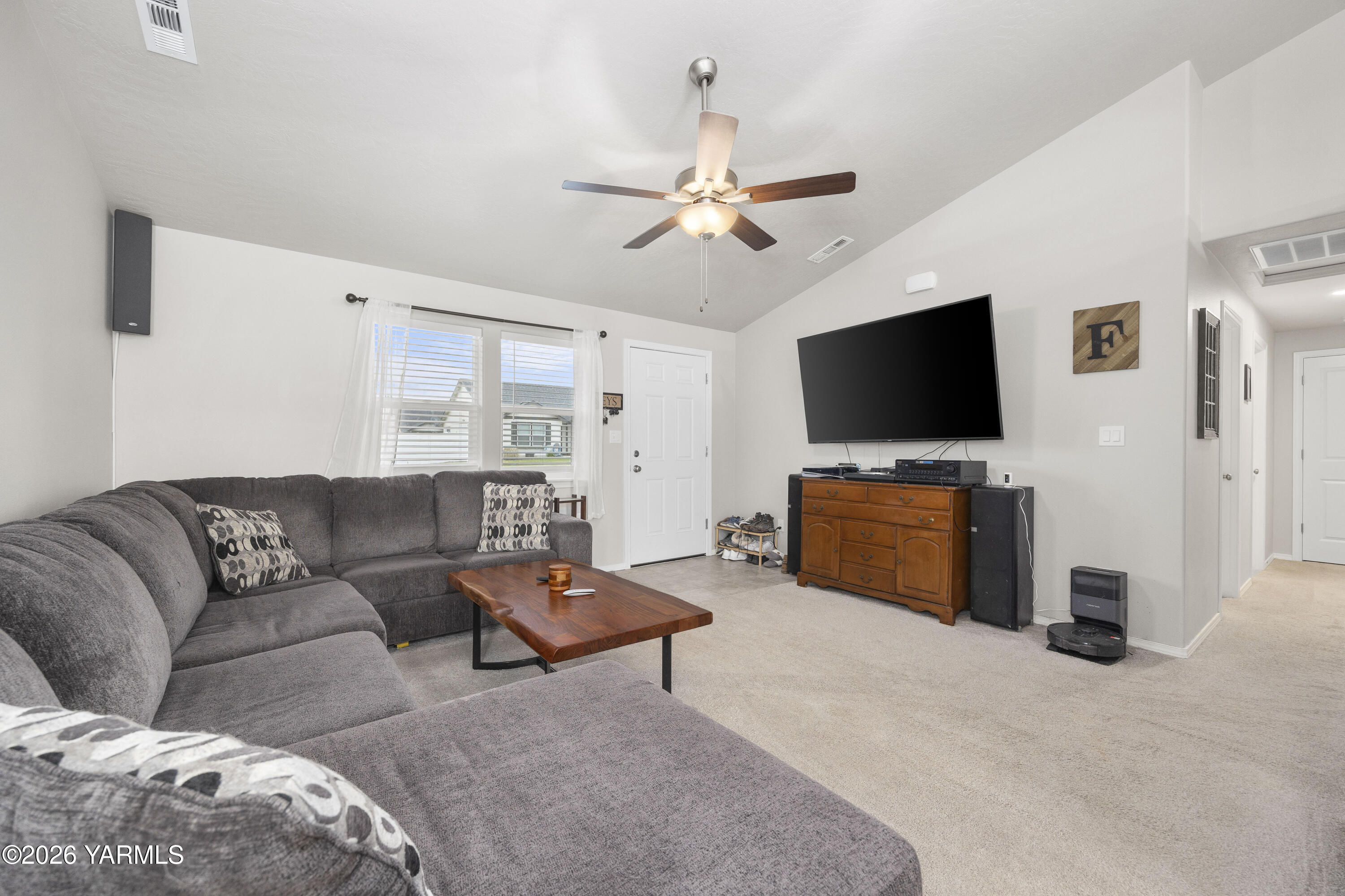 112 Bitters Loop Grandview, WA 98930 - Photo 4 of 24 112 Bitters Loop 3.23.26 15