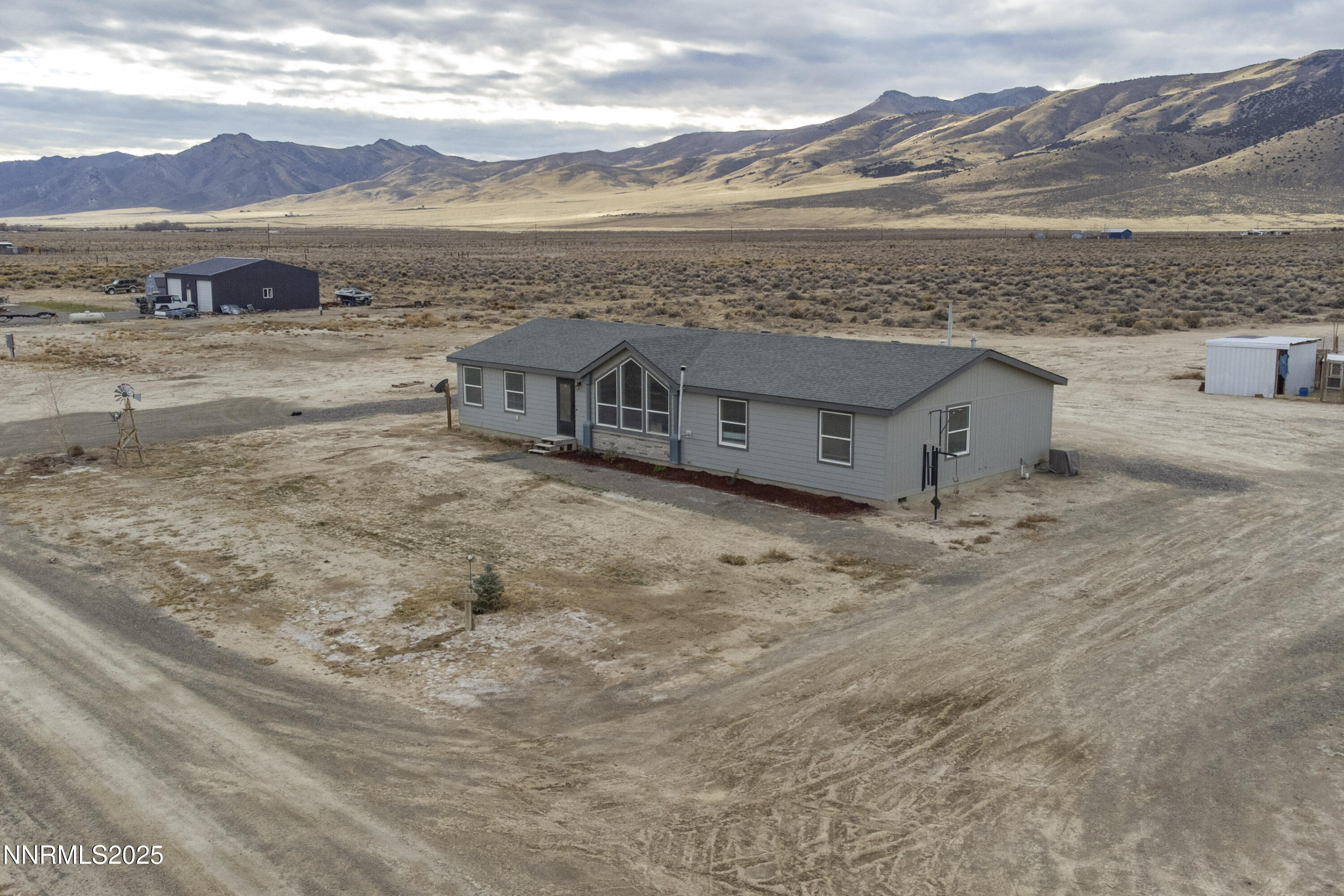 3139 Muddy Road Winnemucca, NV 89445 - Photo 5 of 46 a view of an ocean beach