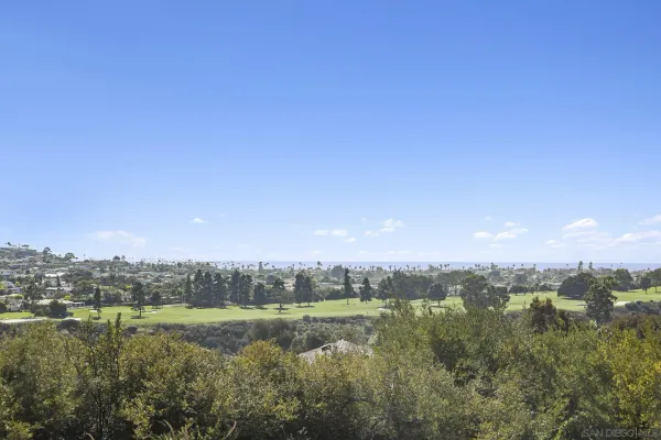 $7,400,000 | 7105 Country Club Drive, La Jolla, CA 92037