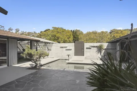 $7,400,000 | 7105 Country Club Drive, La Jolla, CA 92037