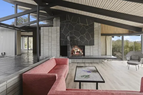 $7,400,000 | 7105 Country Club Drive, La Jolla, CA 92037