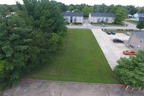 Wildwood Court Decatur, IL 62521 - Photo 2 of 4