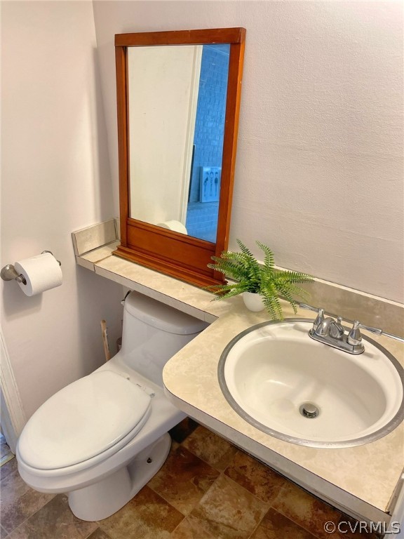 234 Treva Road Sandston, VA 23150 - Photo 19 of 35 Half Bath