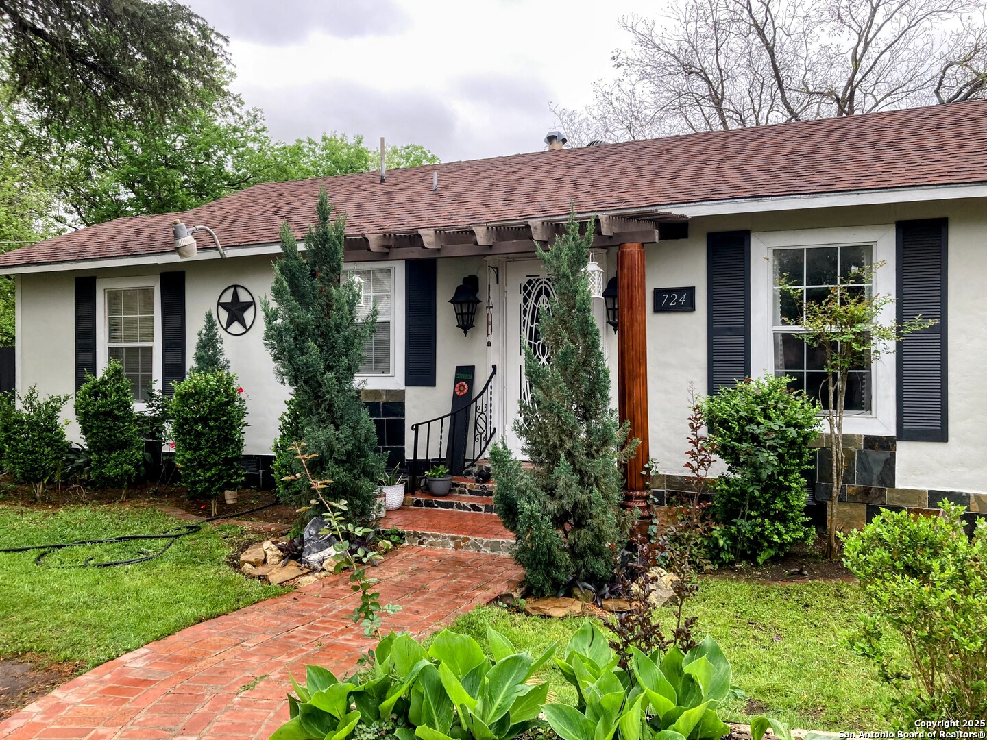 724 Holmgreen Road San Antonio, TX 78220 - Photo 3 of 23