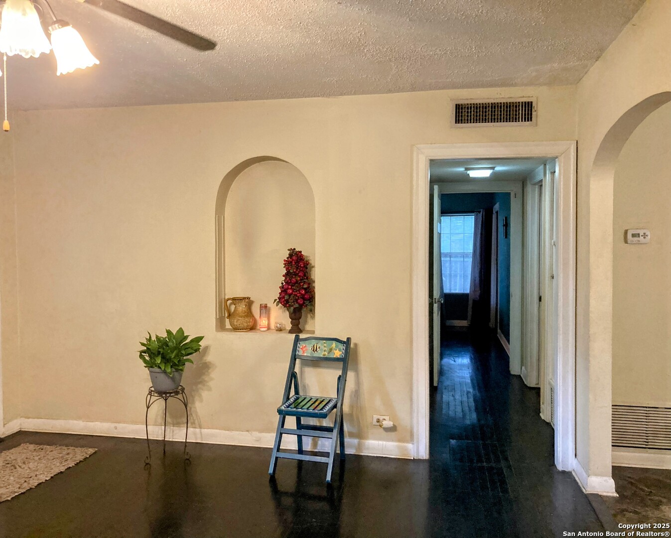 724 Holmgreen Road San Antonio, TX 78220 - Photo 5 of 23