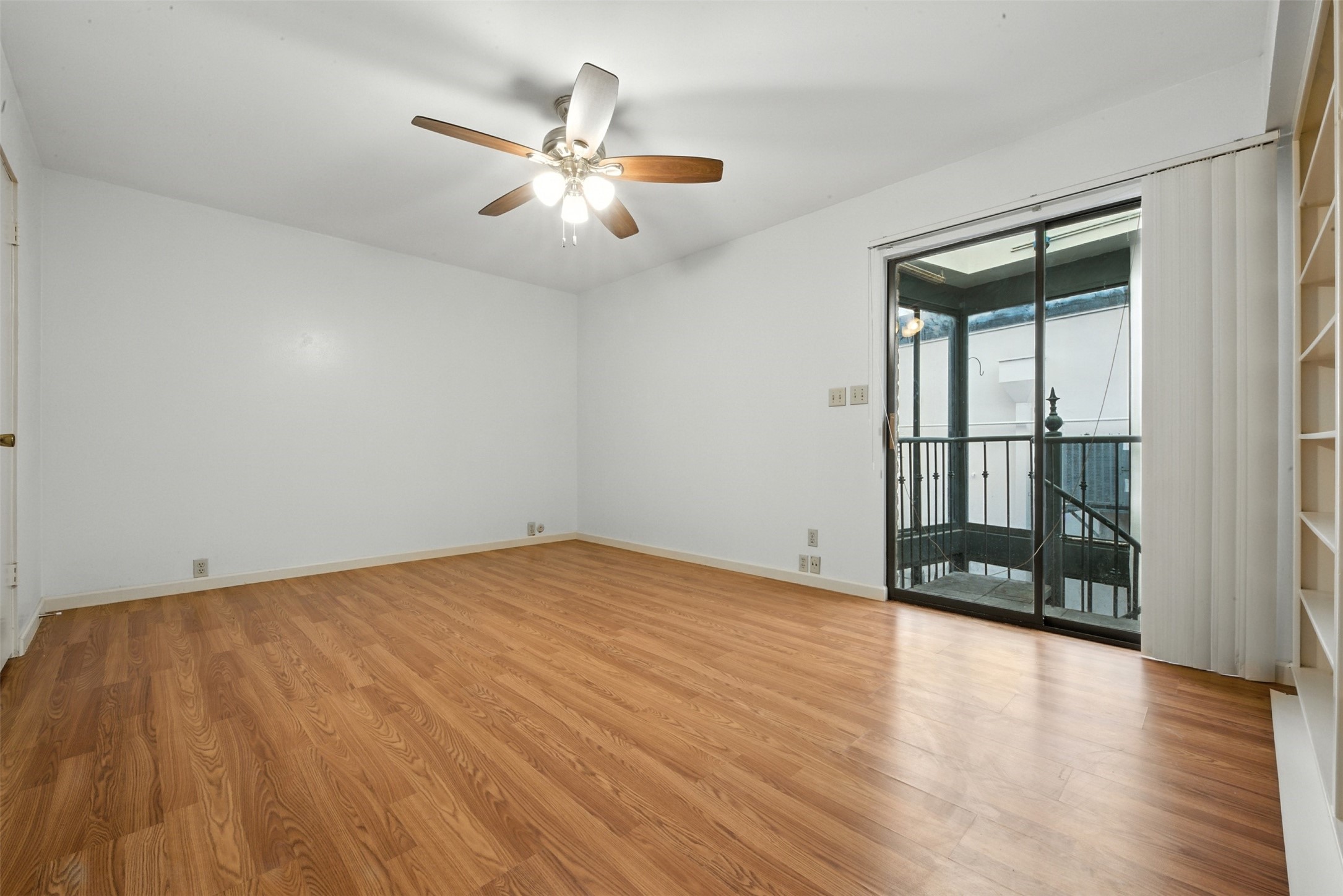 3108 Vossdale Road Houston, TX 77027 - Photo 11 of 16