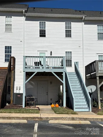a view of building with street
