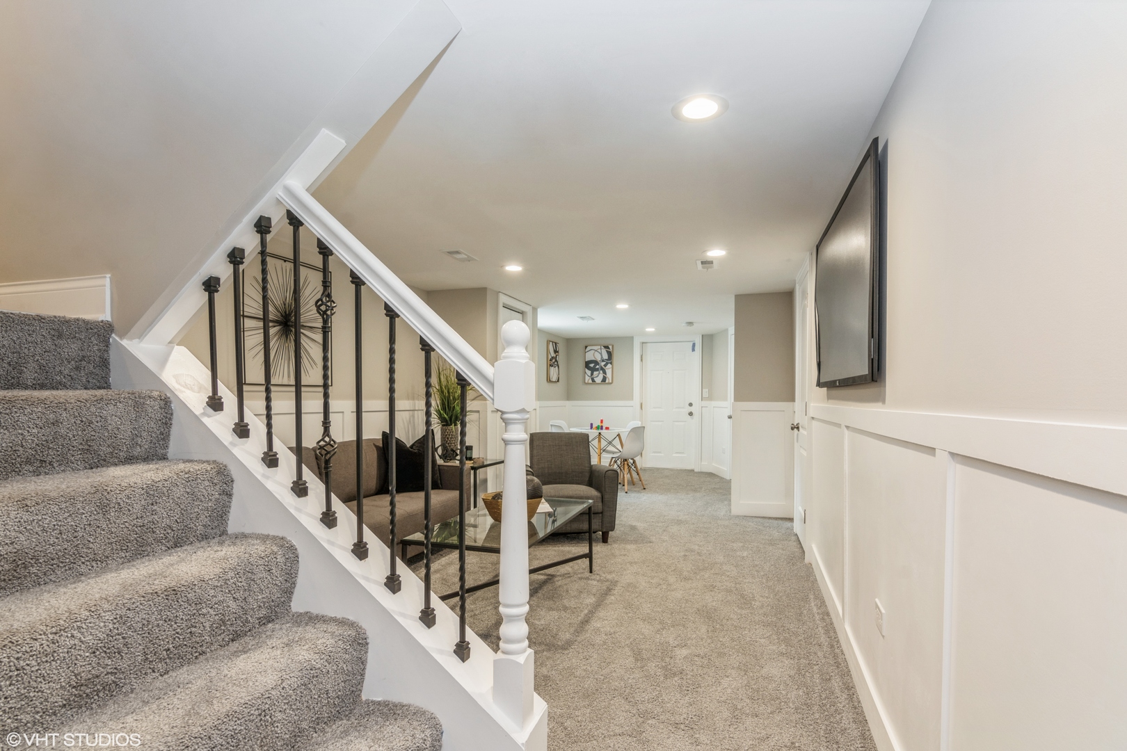 9044 South Carpenter Street Chicago, IL 60620 - Photo 11 of 14 a view of entryway and hall with wooden floor